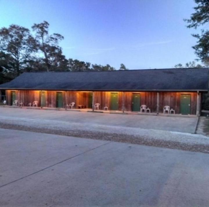 Whispering Creek Lodging & Rv Resort Newton Eksteriør bilde