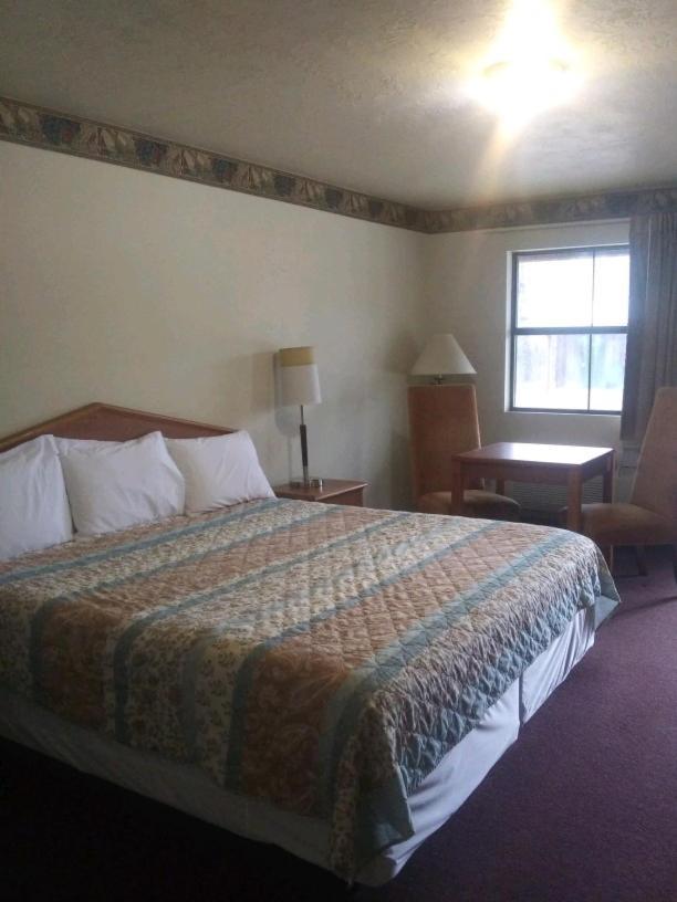 Whispering Creek Lodging & Rv Resort Newton Eksteriør bilde