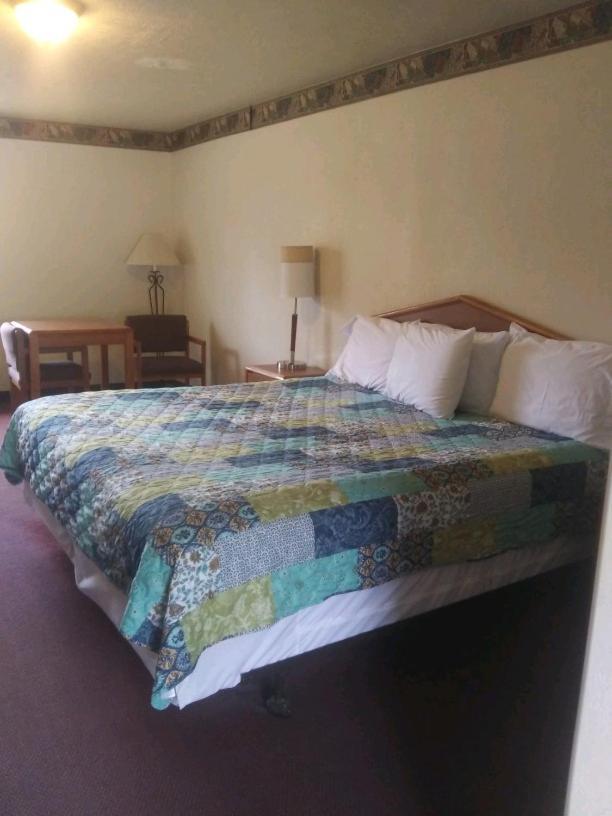 Whispering Creek Lodging & Rv Resort Newton Eksteriør bilde